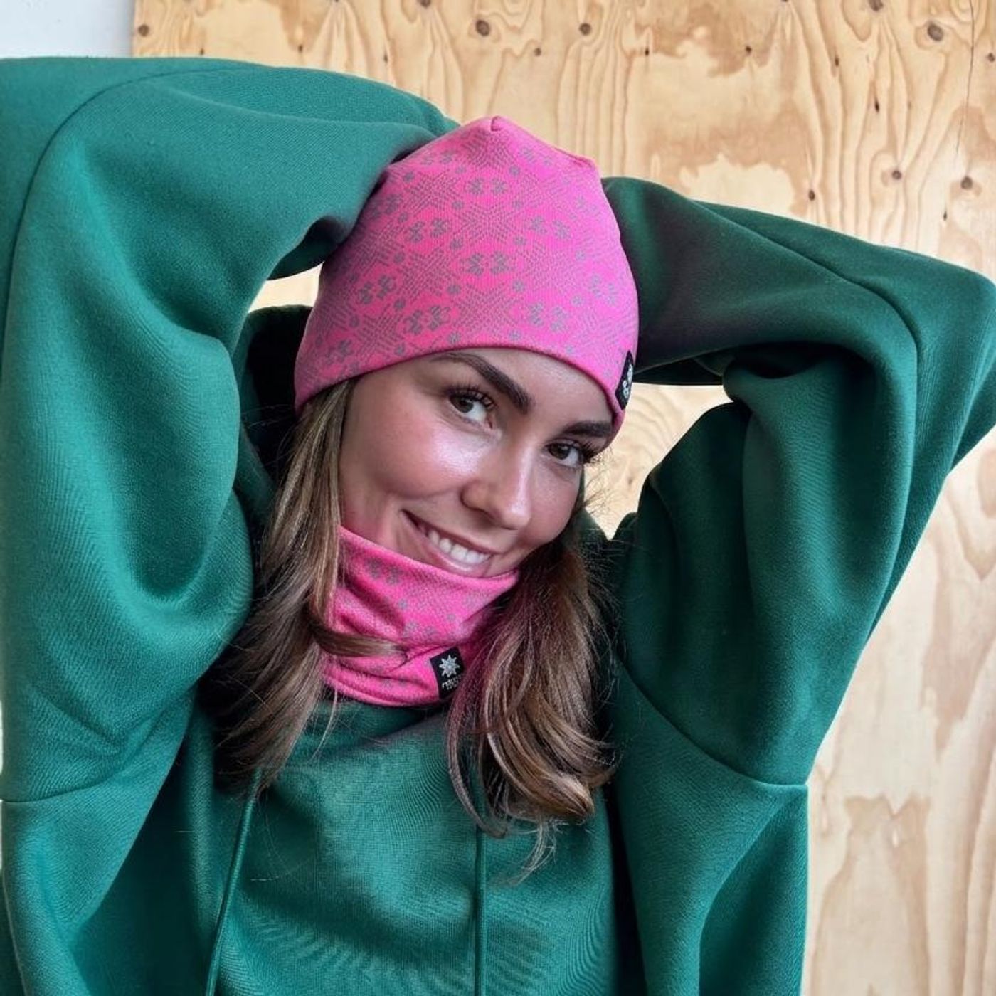 Morild Glitre resirkulert hals med refleks, neon rosa