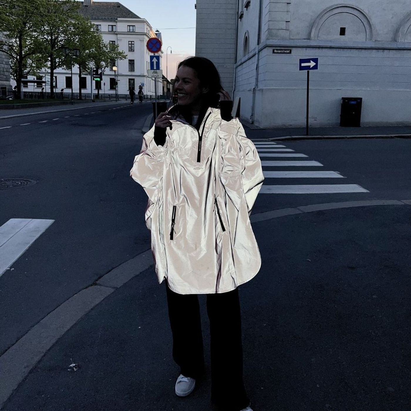 Morild Magi Poncho med refleks, oliven